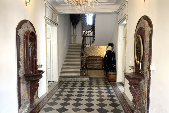 Image No.4-9 Bed House for sale