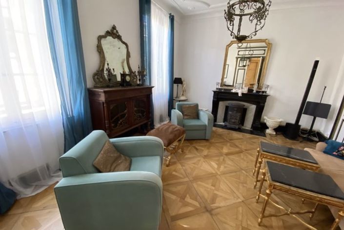 Image No.7-9 Bed House for sale