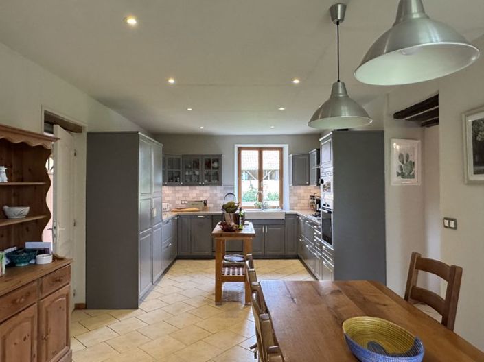 Image No.9-4 Bed Country House for sale