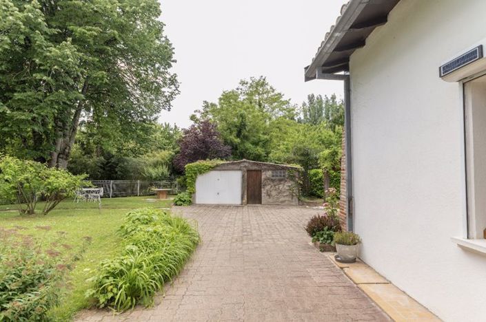 Image No.29-6 Bed Property for sale