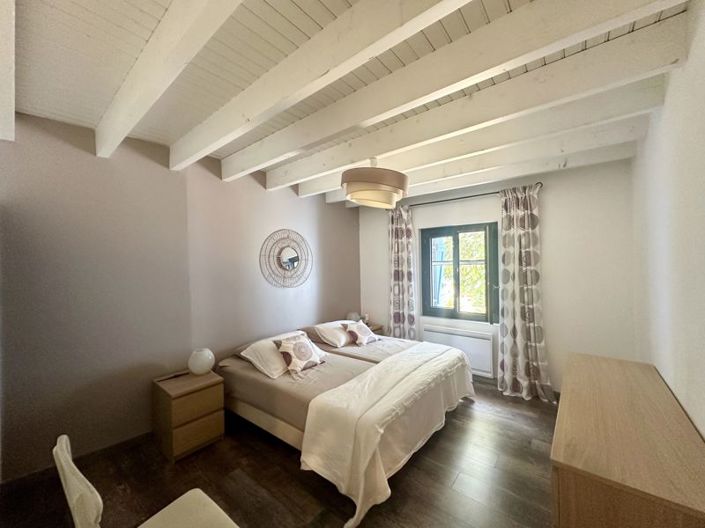 Image No.9-2 Bed House for sale