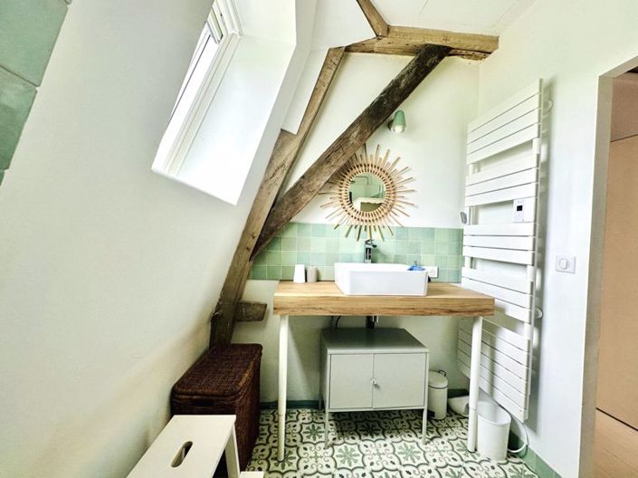 Image No.10-2 Bed Property for sale