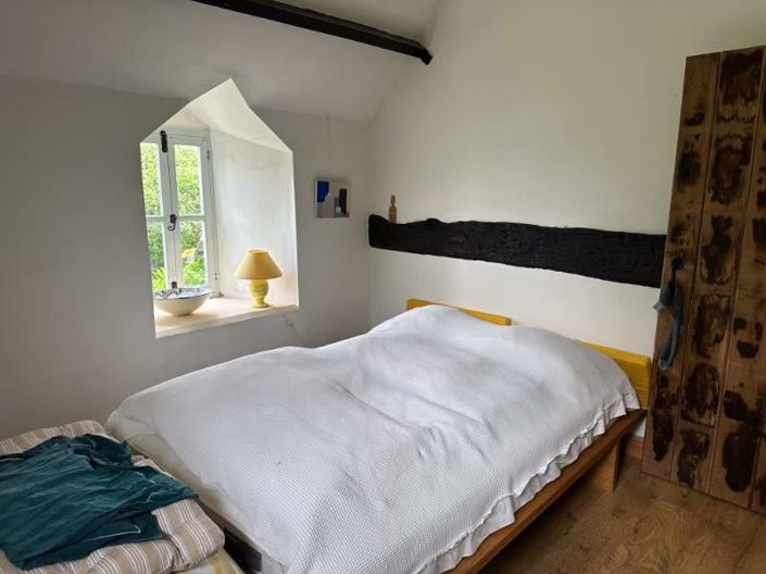 Image No.10-3 Bed House for sale