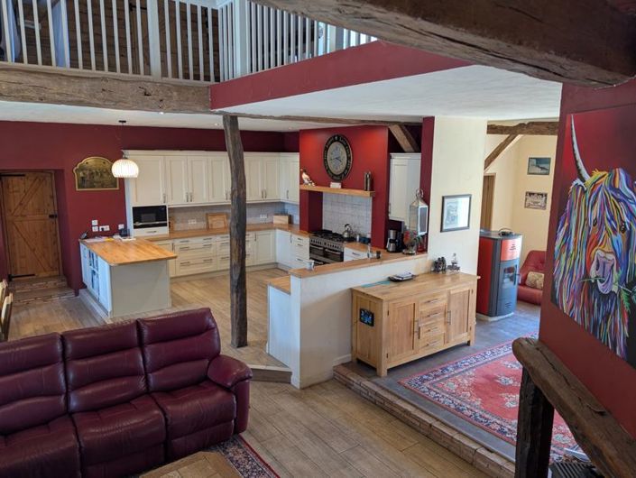 Image No.2-4 Bed House for sale