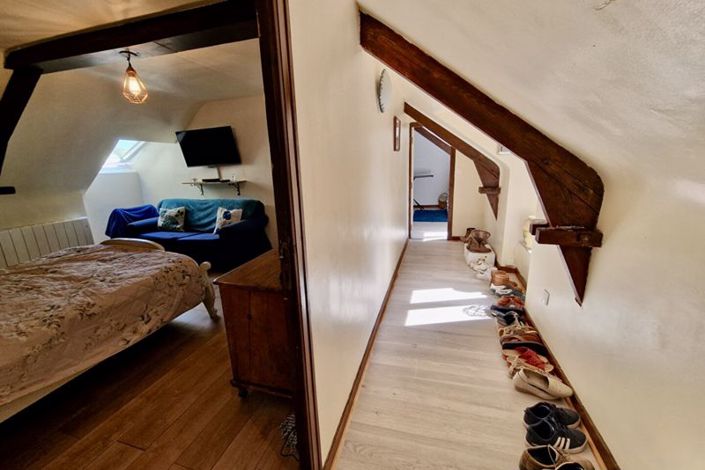 Image No.11-5 Bed Townhouse for sale