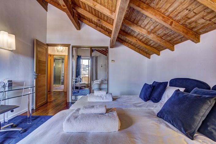 Image No.18-5 Bed Chalet for sale