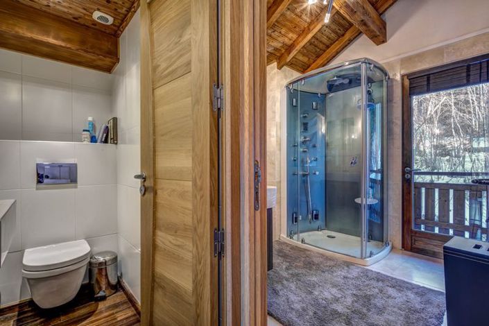 Image No.22-5 Bed Chalet for sale