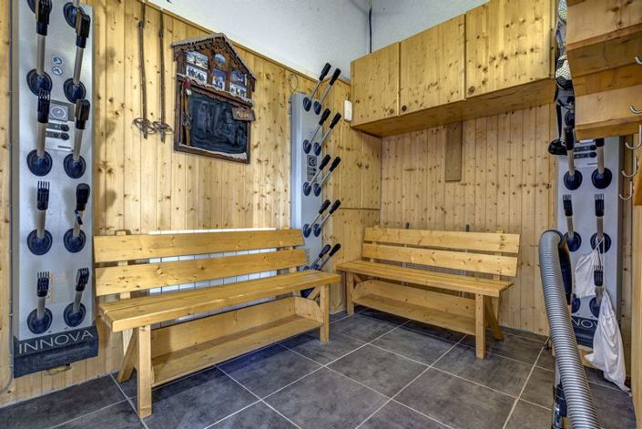 Image No.29-5 Bed Chalet for sale