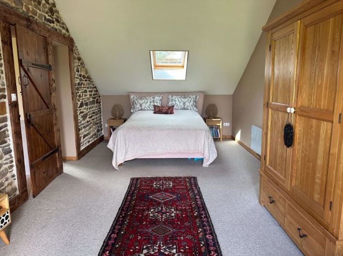 Image No.18-3 Bed House for sale