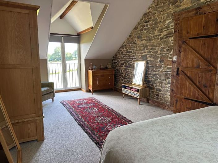 Image No.19-3 Bed House for sale