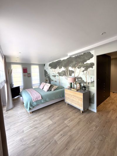 Image No.10-4 Bed Property for sale