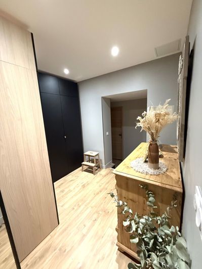 Image No.16-4 Bed Property for sale