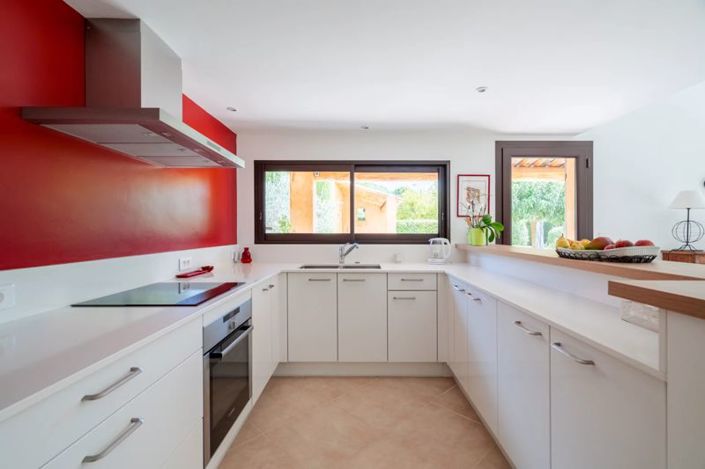 Image No.17-7 Bed House for sale