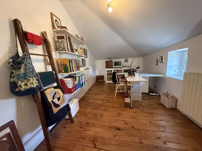 Image No.19-4 Bed House for sale