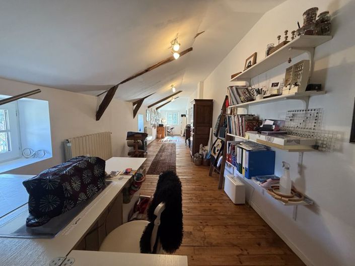 Image No.18-4 Bed House for sale