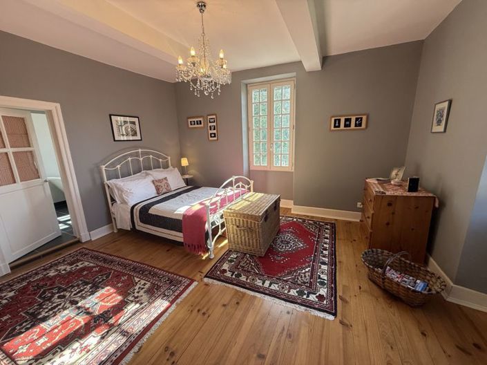 Image No.22-4 Bed House for sale