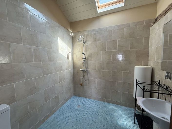 Image No.26-4 Bed House for sale