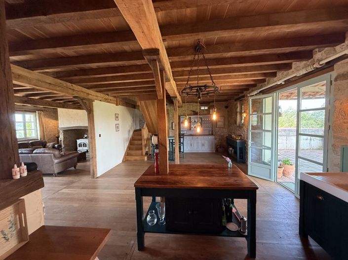 Image No.3-4 Bed House for sale