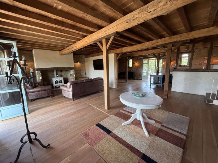 Image No.6-4 Bed House for sale