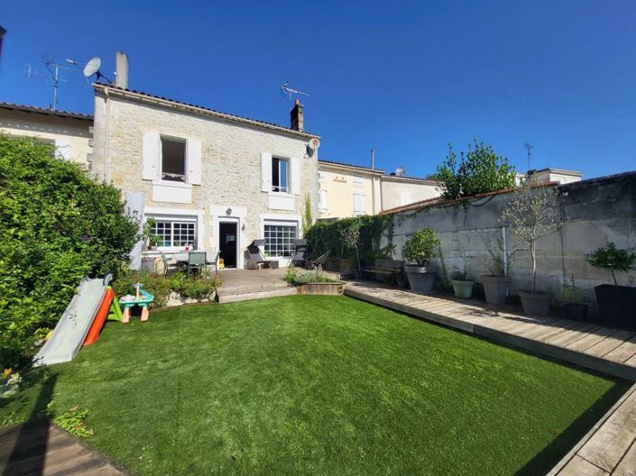 Image No.10-4 Bed Townhouse for sale