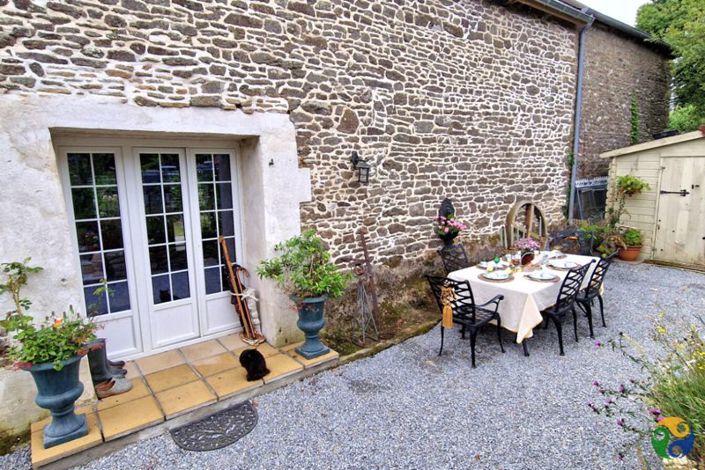 Image No.10-4 Bed Property for sale