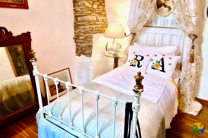 Image No.17-4 Bed Property for sale