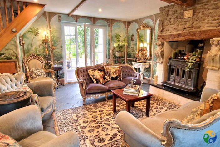 Image No.2-4 Bed Property for sale