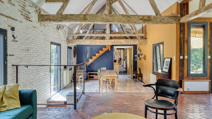 Image No.9-5 Bed Property for sale