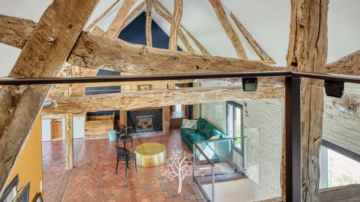 Image No.19-5 Bed Property for sale