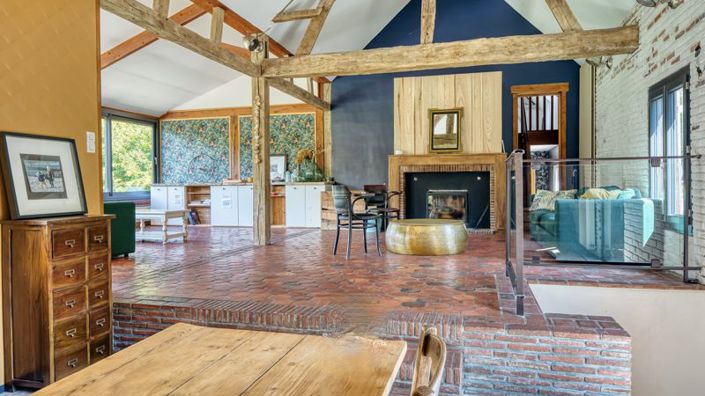 Image No.5-5 Bed Property for sale