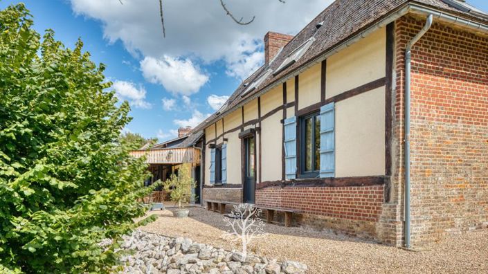 Image No.22-5 Bed Property for sale