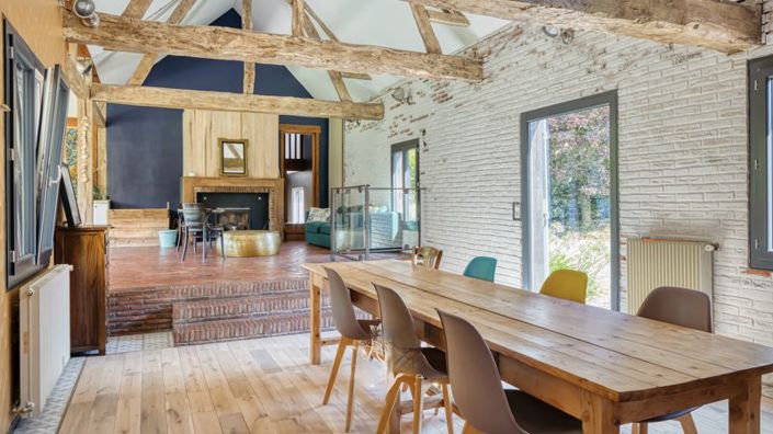 Image No.11-5 Bed Property for sale