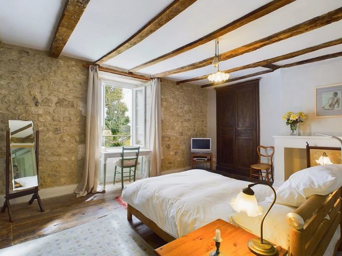 Image No.5-3 Bed Property for sale