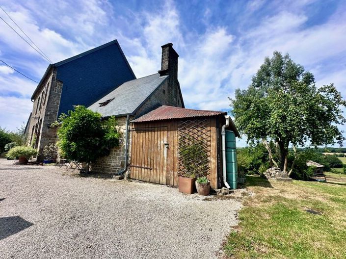 Image No.17-5 Bed House for sale