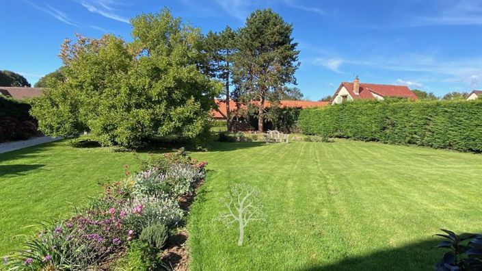 Image No.18-4 Bed House for sale