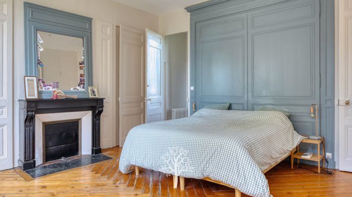 Image No.16-5 Bed House for sale