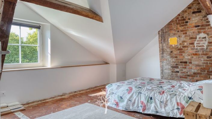 Image No.19-5 Bed House for sale