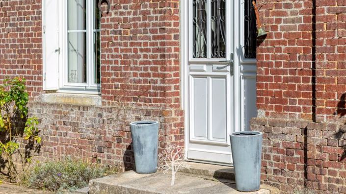 Image No.27-5 Bed House for sale