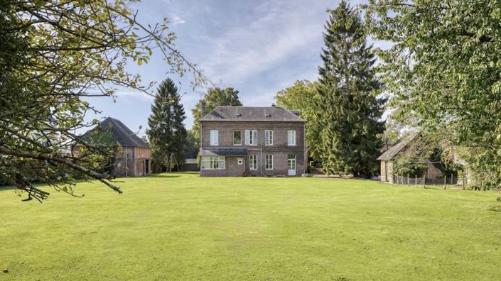 Image No.3-5 Bed House for sale