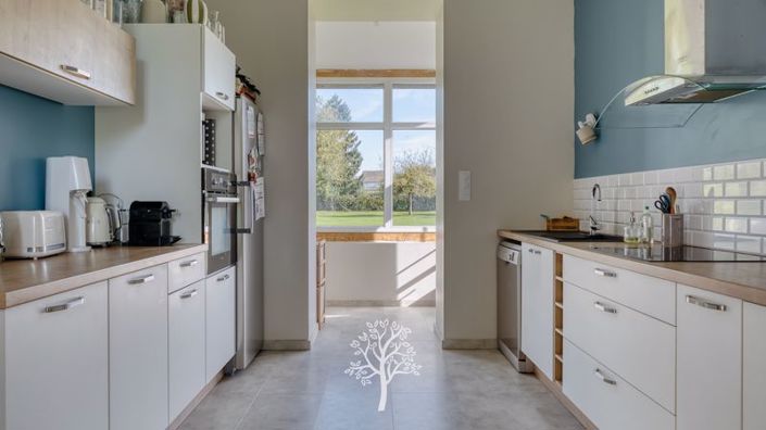 Image No.9-5 Bed House for sale