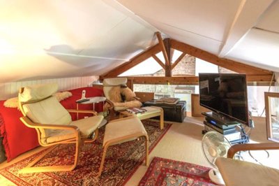 e63d00d9f2436f7282fa7c671ff7a39f