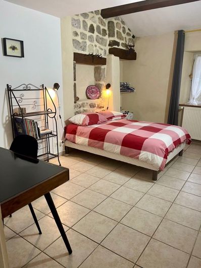 Image No.17-4 Bed House for sale