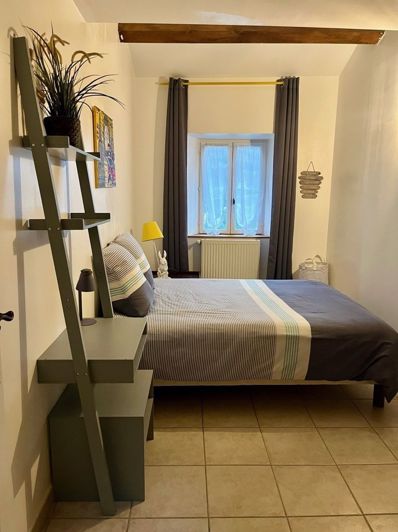 Image No.20-4 Bed House for sale