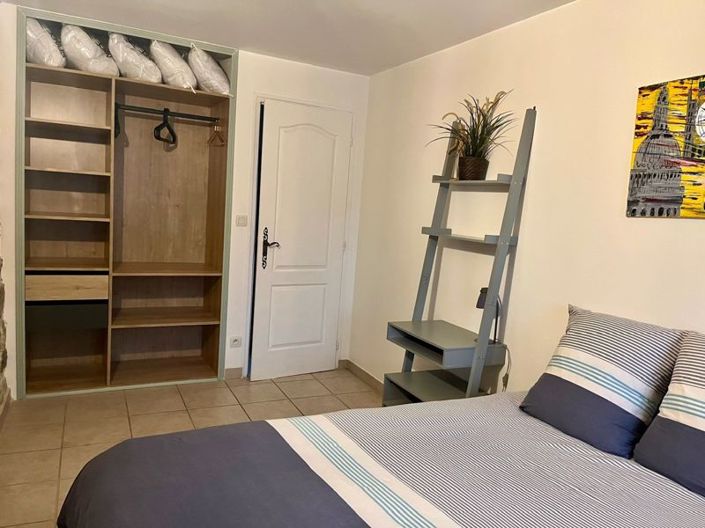 Image No.21-4 Bed House for sale