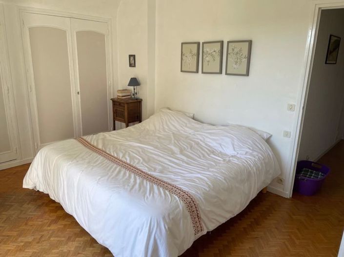 Image No.18-3 Bed Country House for sale