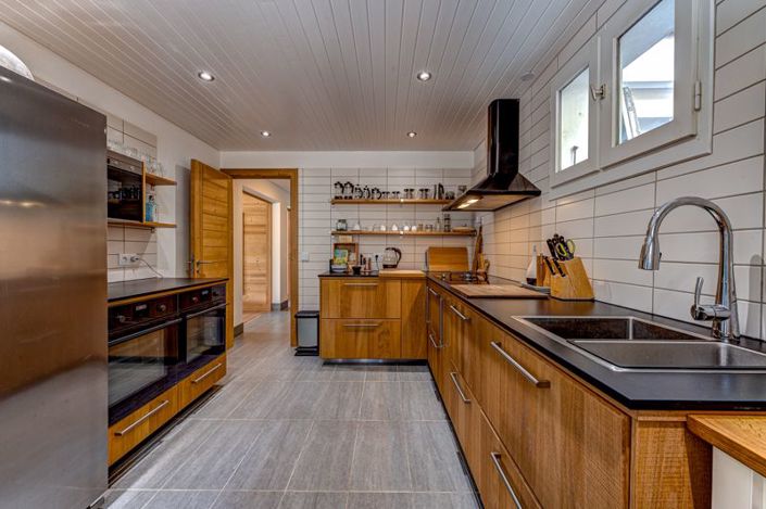 Image No.5-7 Bed Chalet for sale