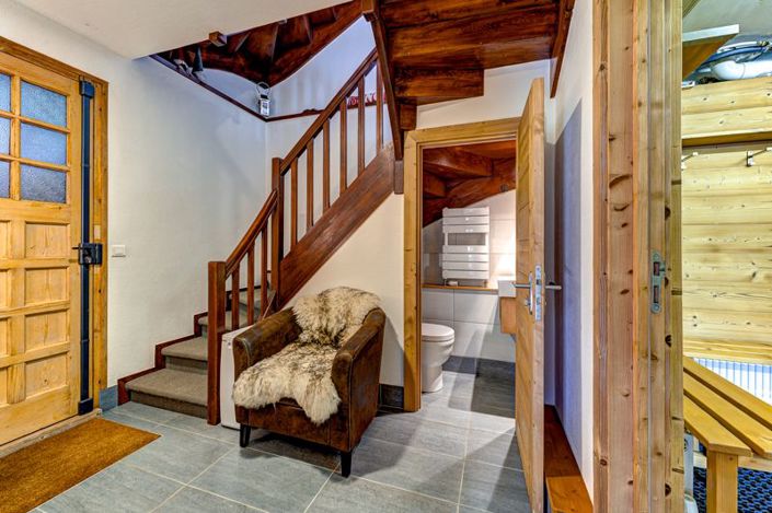 Image No.9-7 Bed Chalet for sale