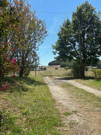 Image No.27-8 Bed House for sale