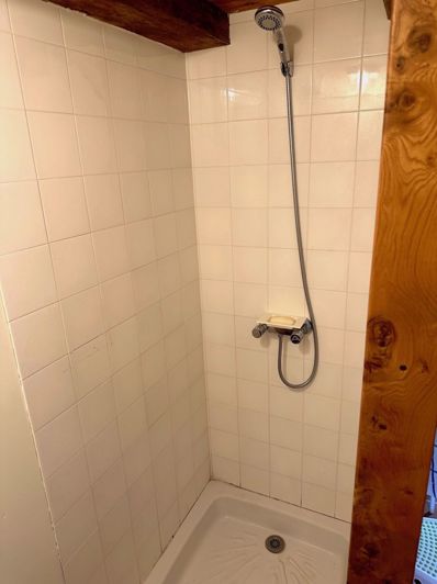 Image No.38-8 Bed House for sale