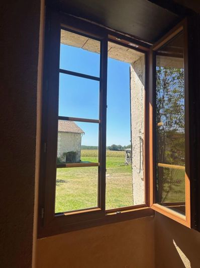 Image No.44-8 Bed House for sale